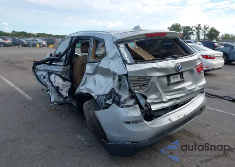 2016 BMW X3 xDrive28I z USA, uszkodzony, nr VIN 5UXWX9C5XG0D81773